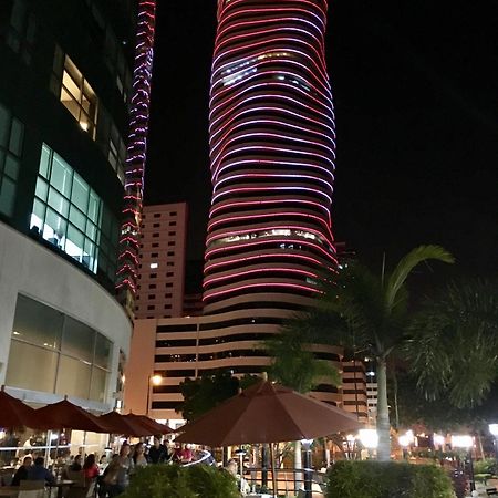 Luxury Suites River Front Guayaquil Exterior foto