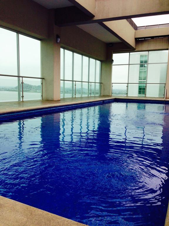 Luxury Suites River Front Guayaquil Quarto foto