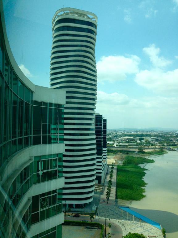 Luxury Suites River Front Guayaquil Quarto foto